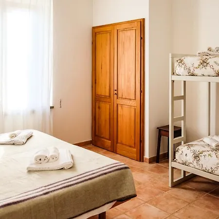 Agriturismo Biologico Bulichella Farm stay *